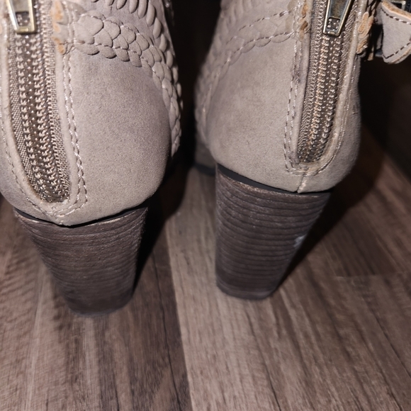 Not Rated - Nara Cutout Western Inspired Booties - Taupe Size 6.5 EUC - Picture 6 of 7